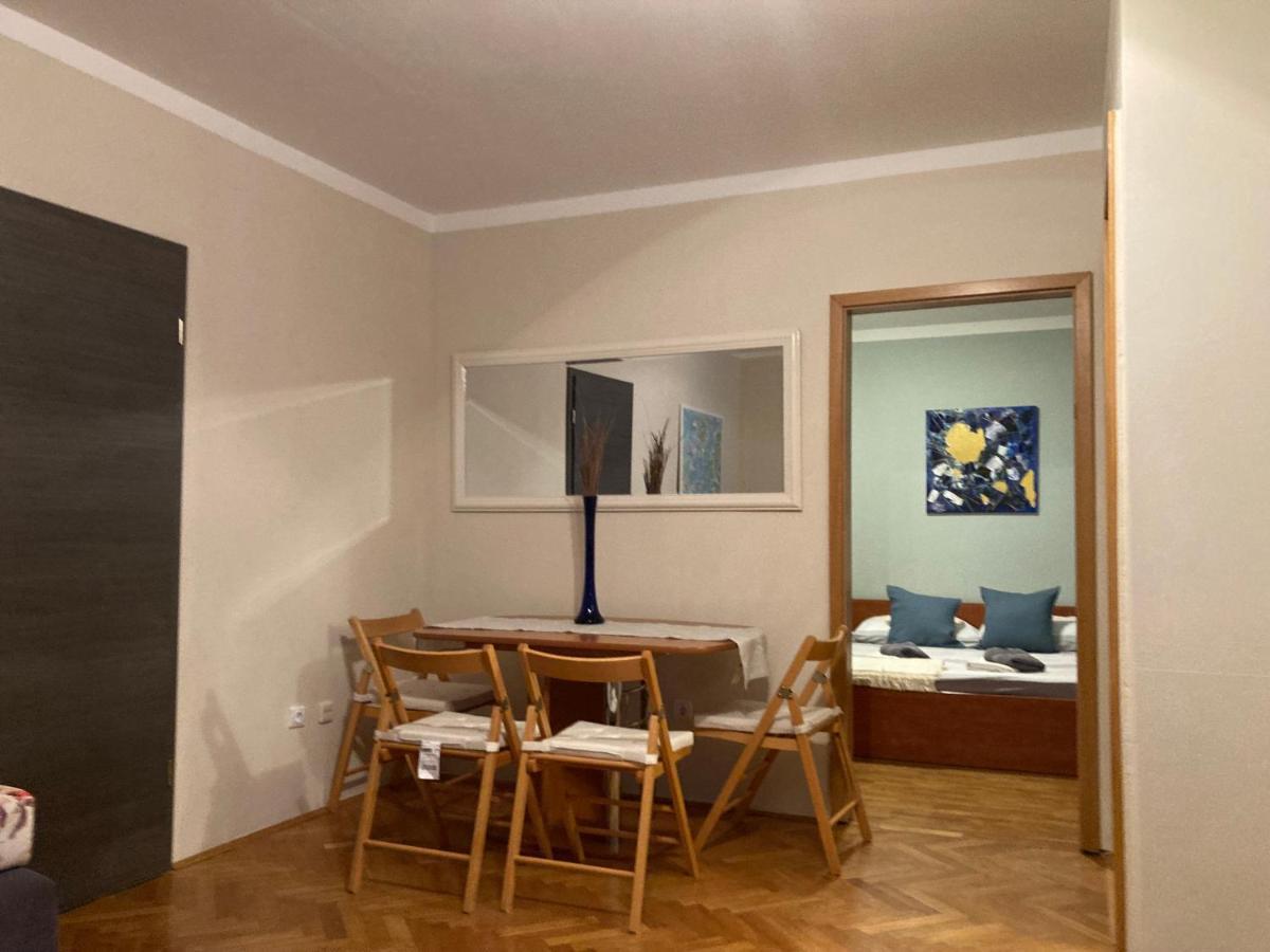 Guest House Adria Дугі-Рат Екстер'єр фото