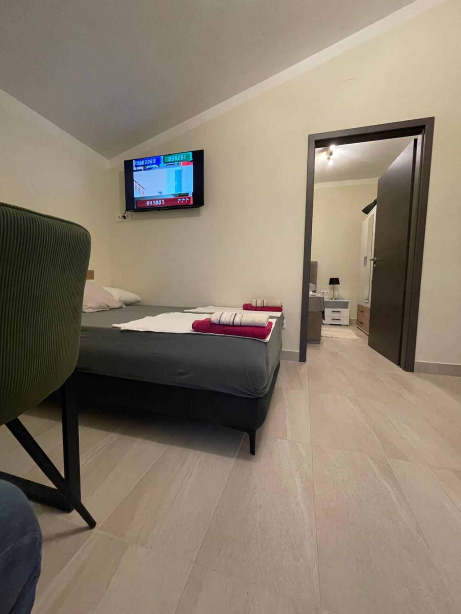 Guest House Adria Дугі-Рат Екстер'єр фото